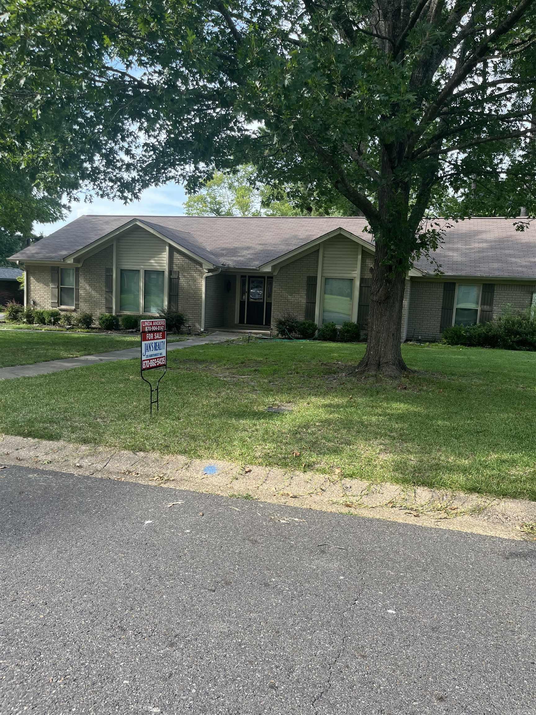 CRESTVIEW - Residential