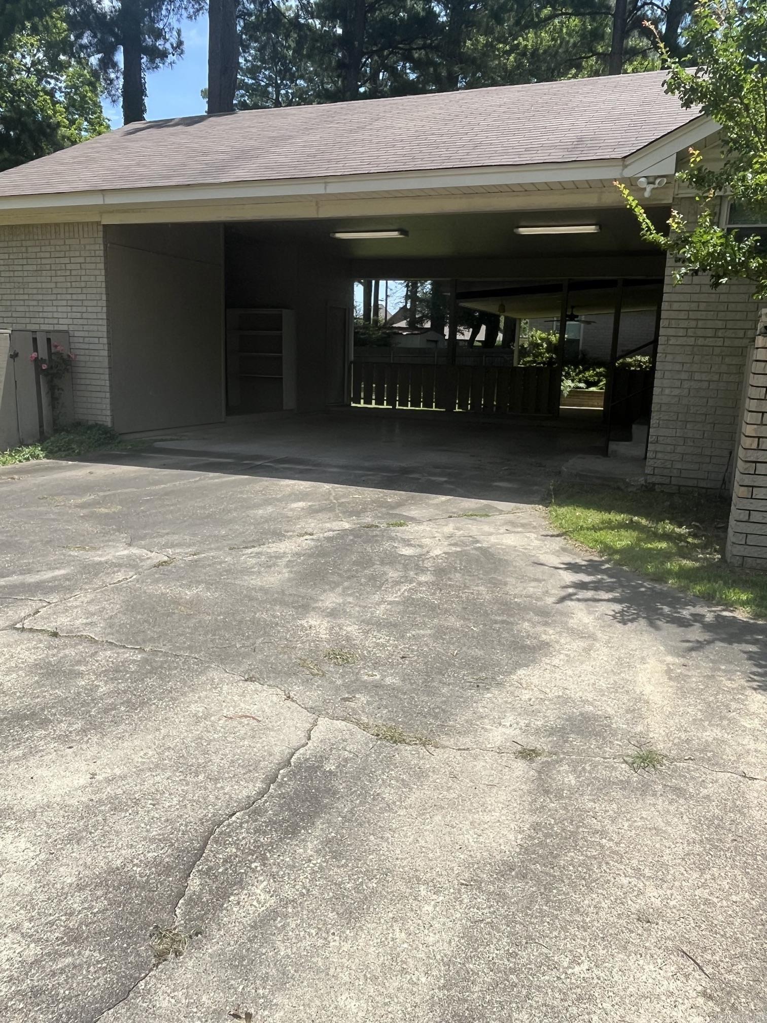 CRESTVIEW - Residential