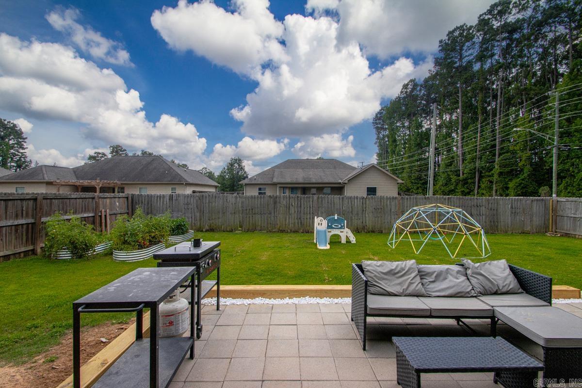 CARMICHAEL ESTATES - Residential