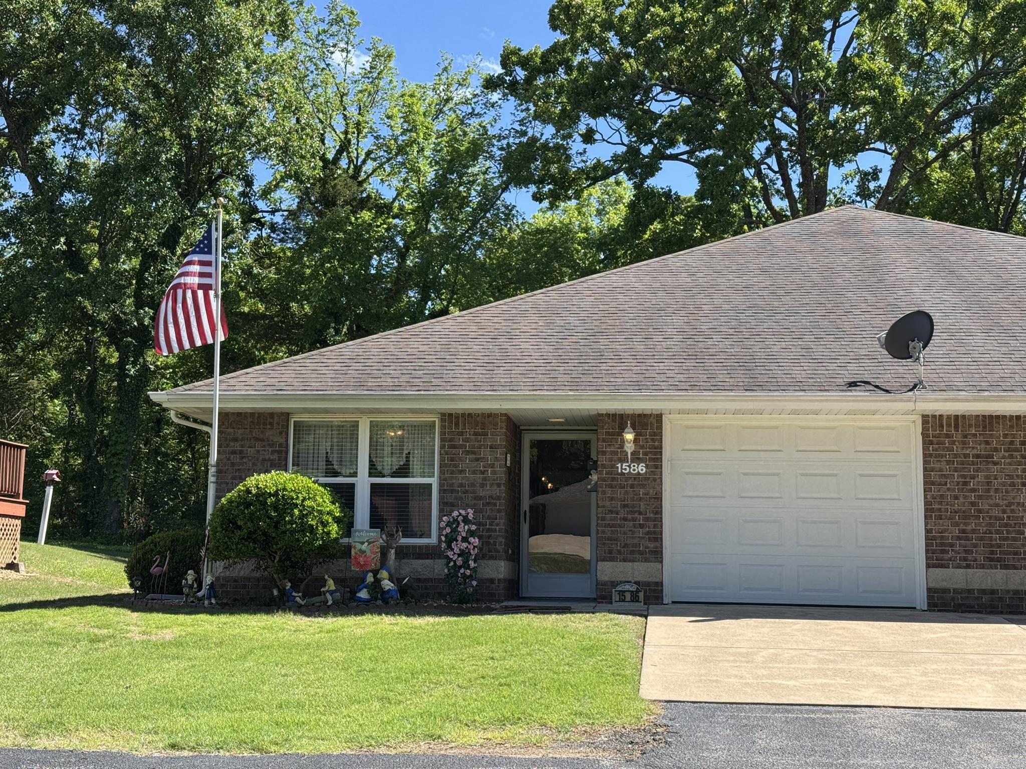 MEADOWS - Residential