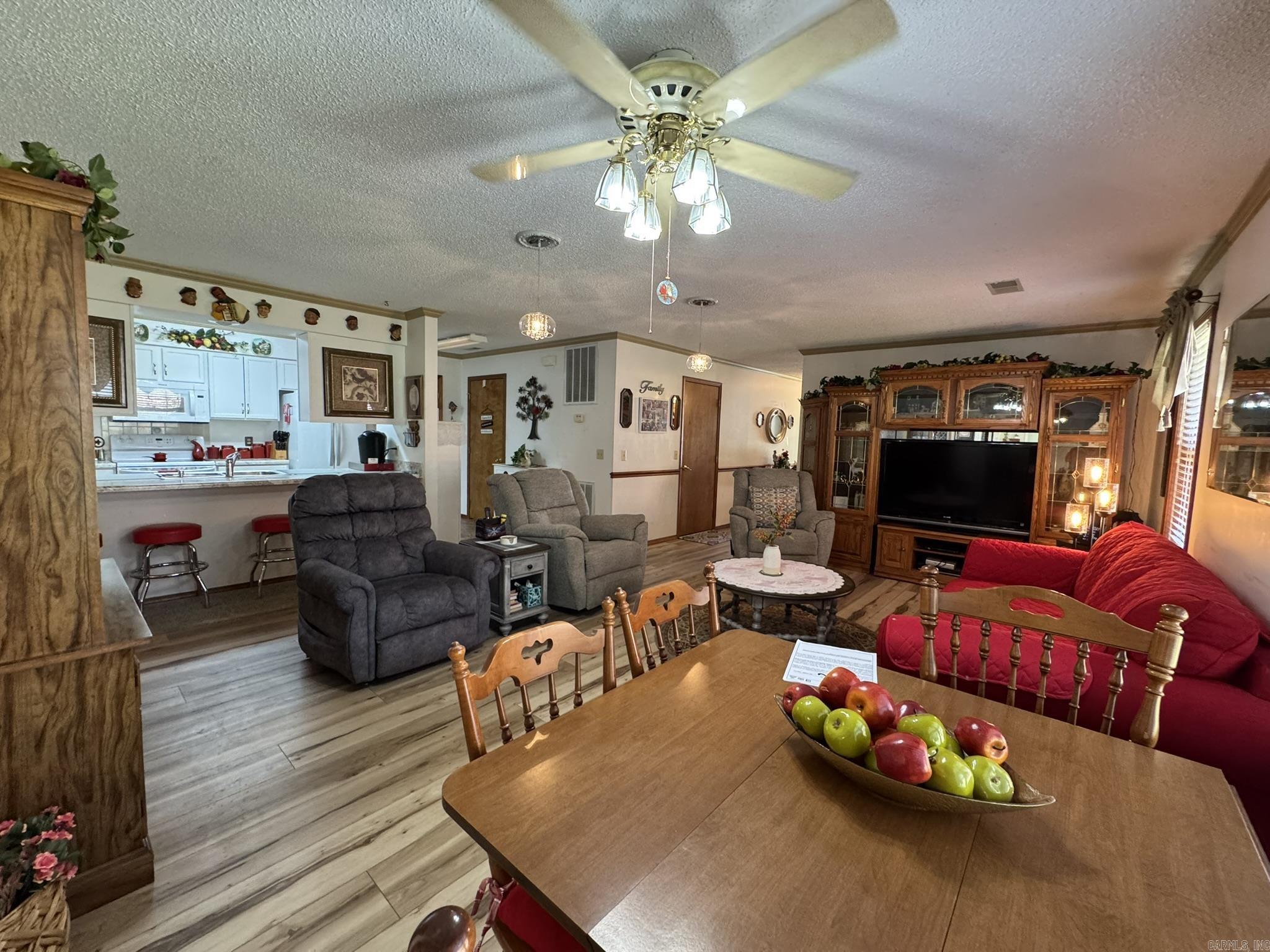 MEADOWS - Residential