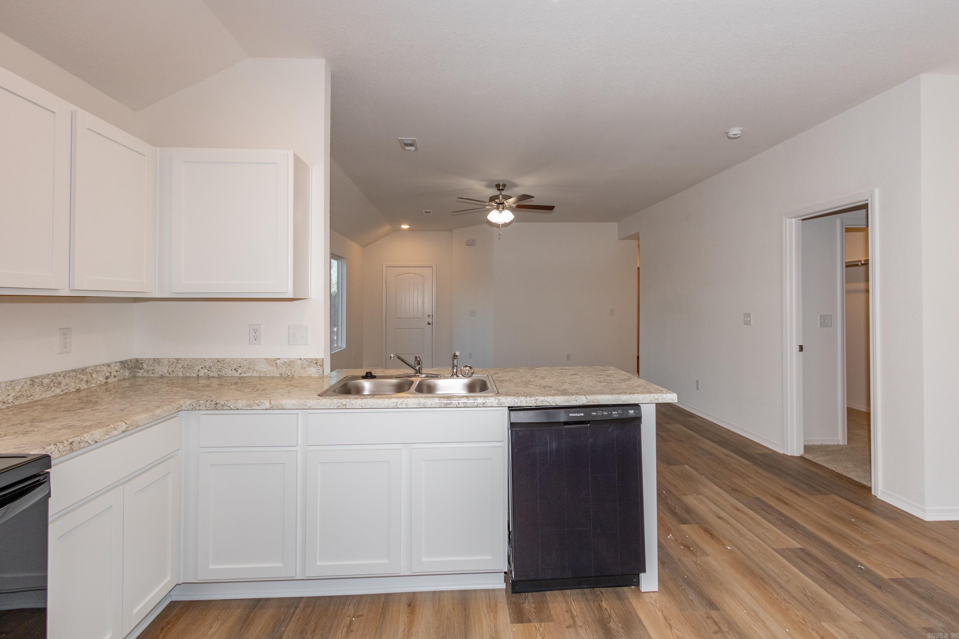 THE MEADOWS - Residential