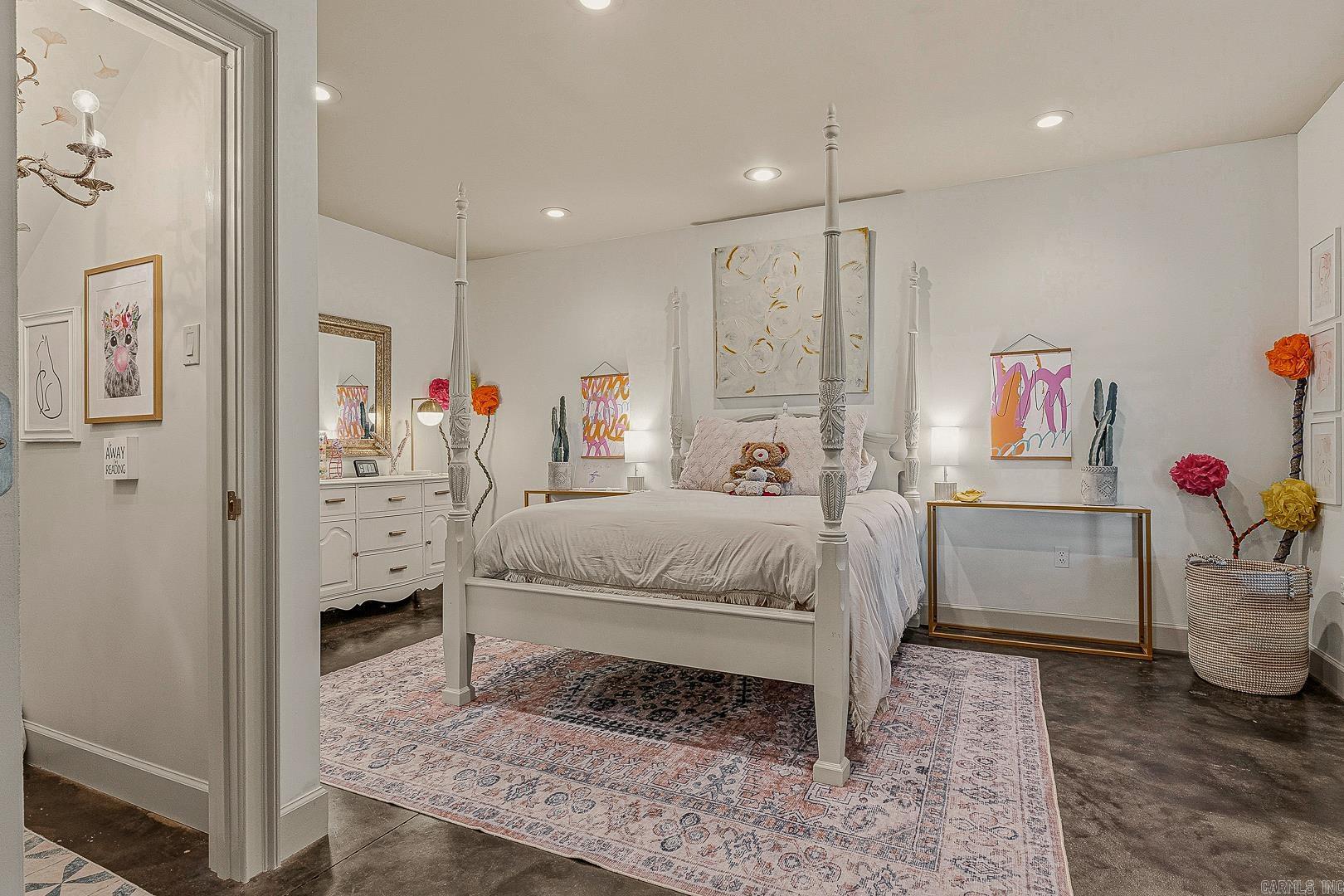 Ridgepointe - Residential