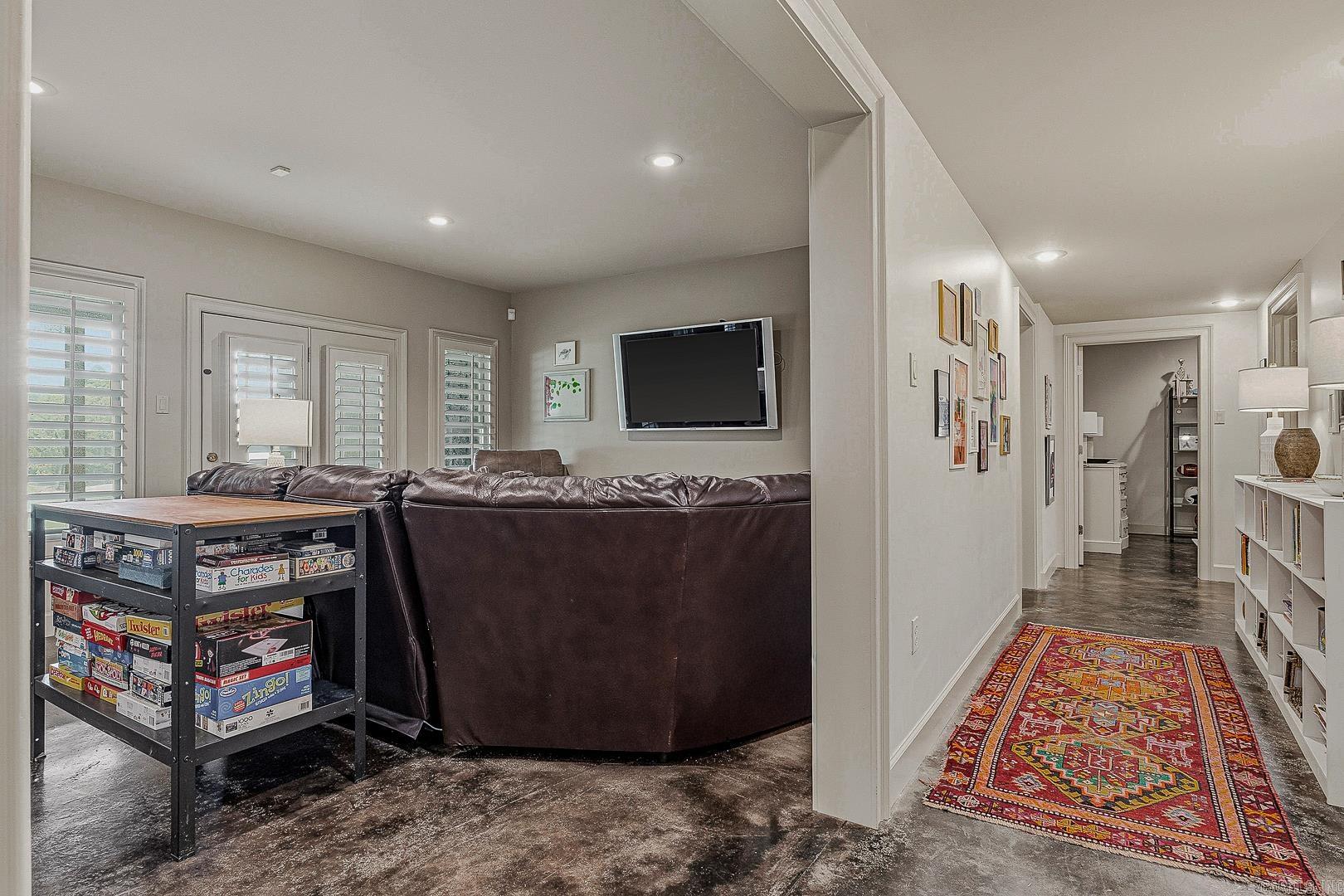 Ridgepointe - Residential