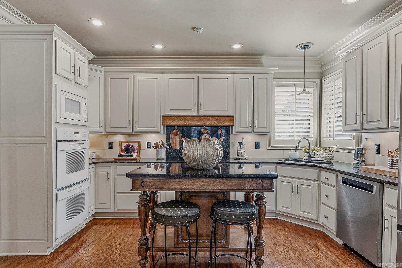Ridgepointe - Residential