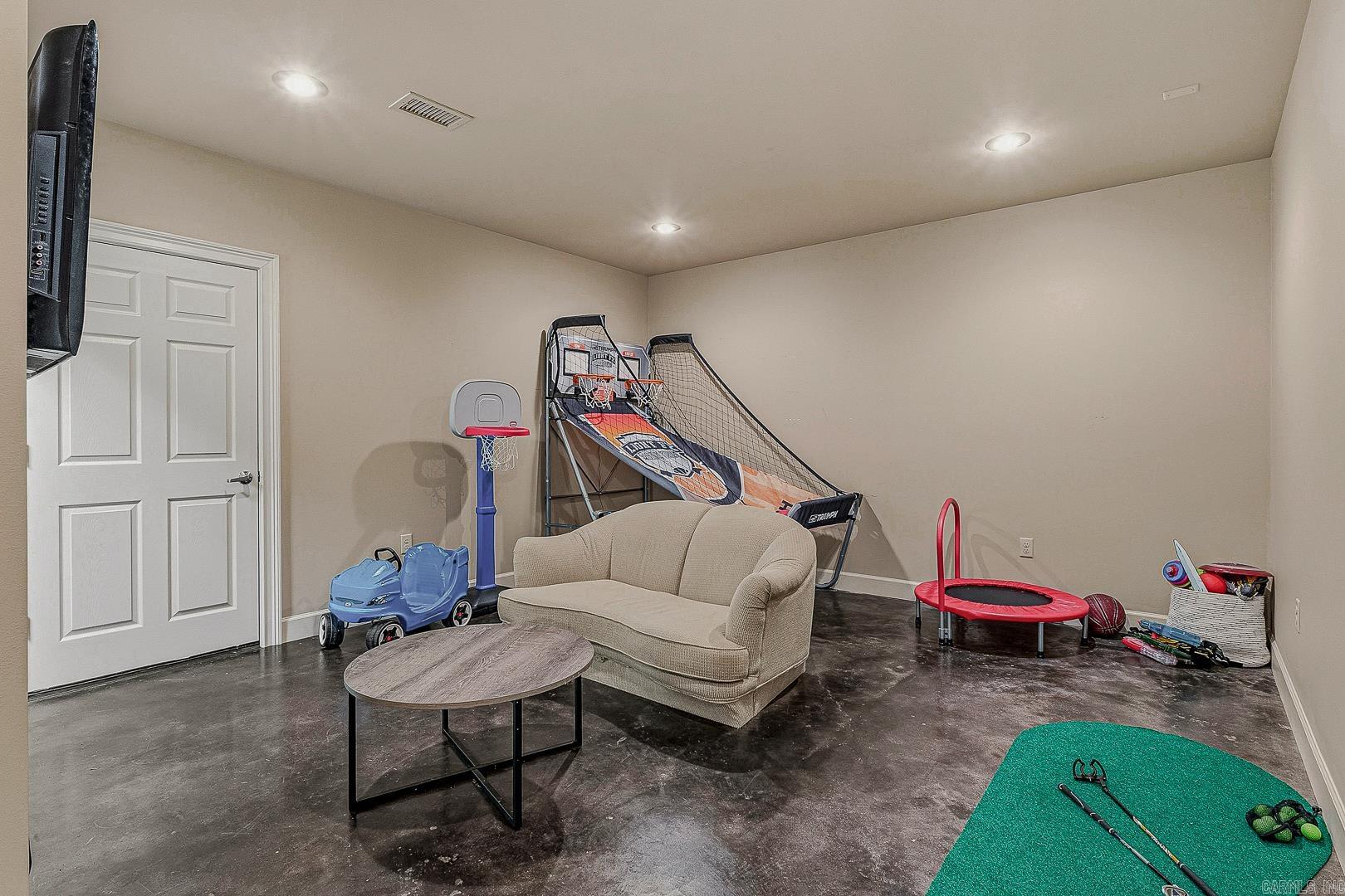 Ridgepointe - Residential