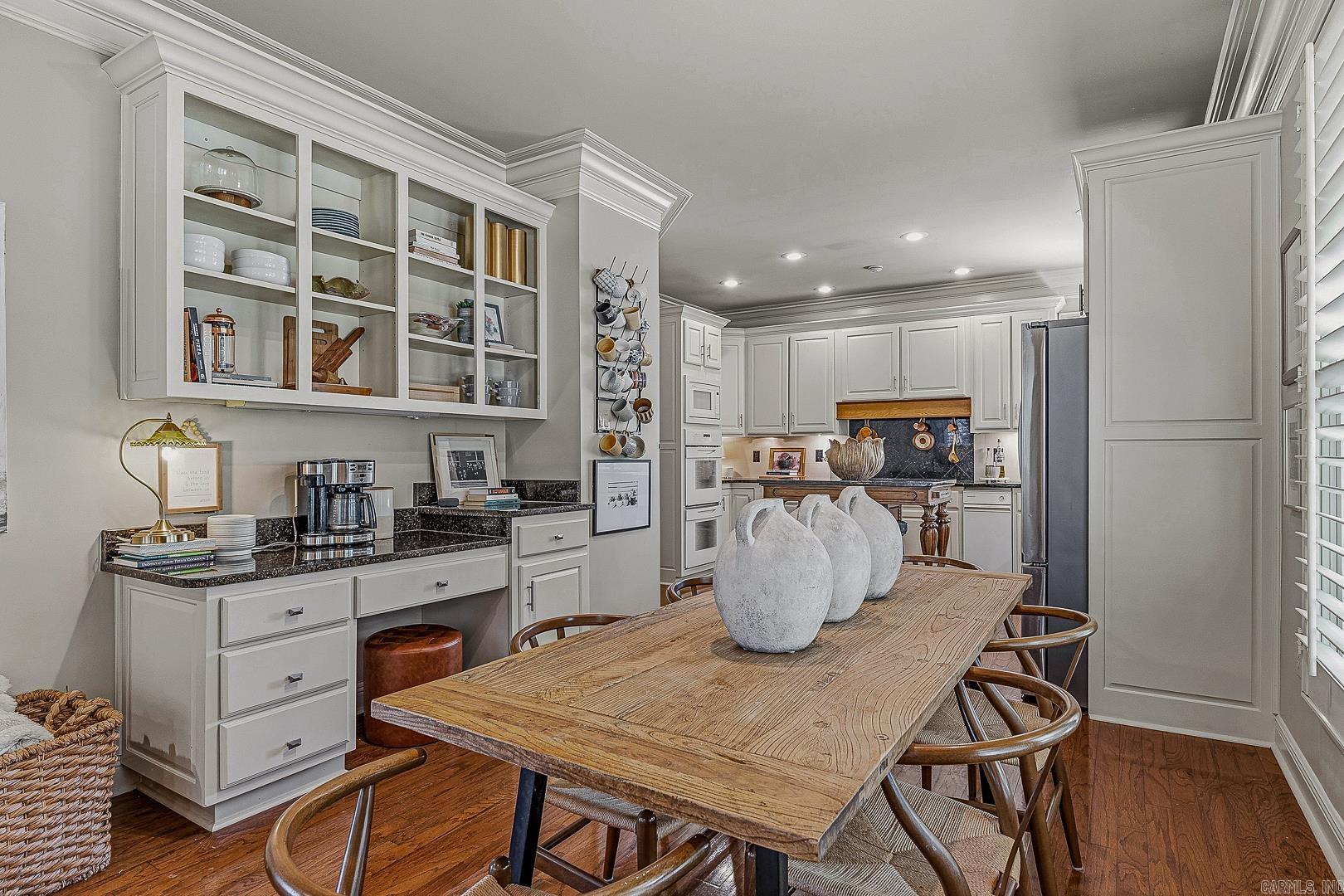 Ridgepointe - Residential