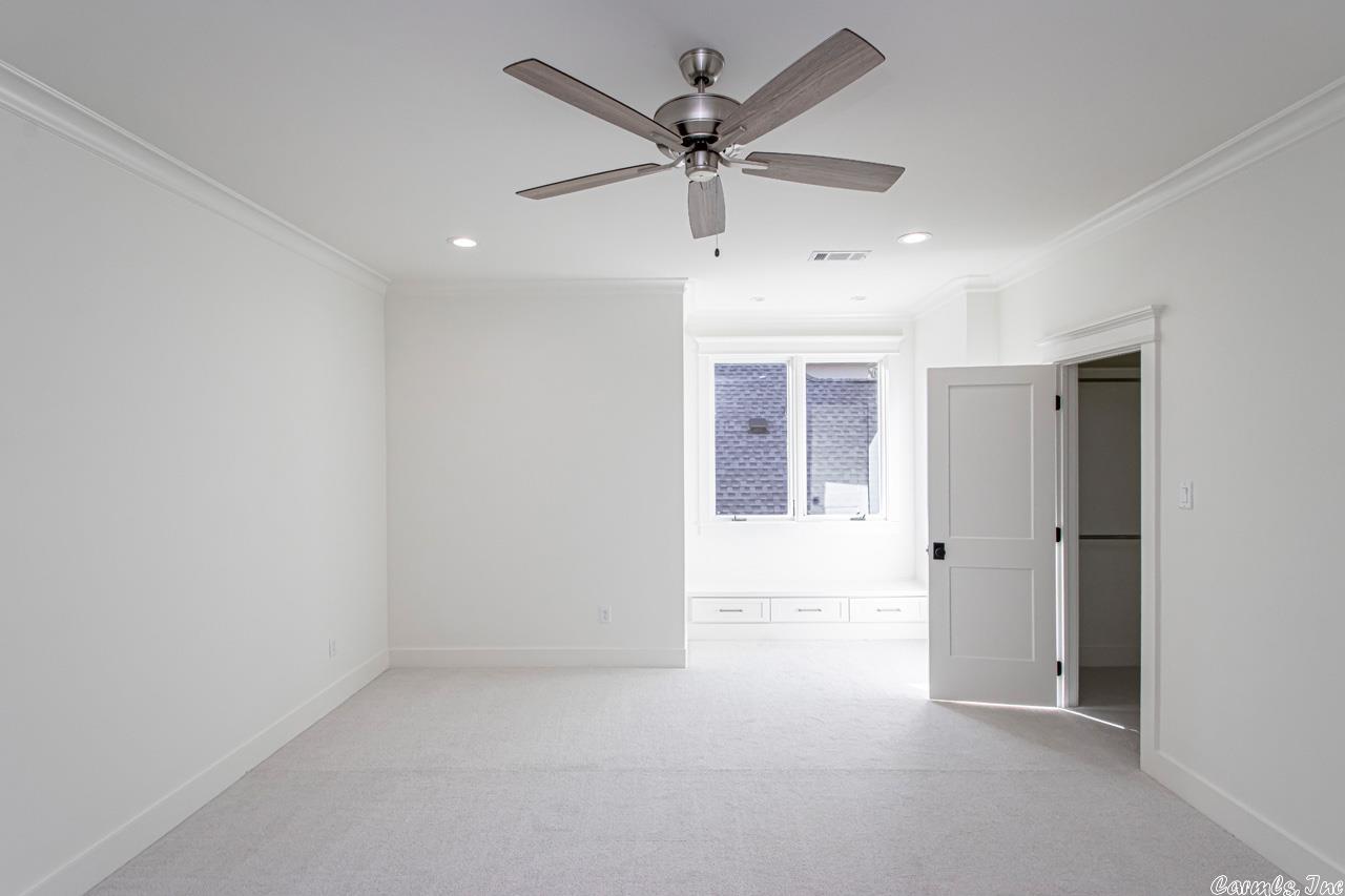 CHENAL VALLEY HALLEN COURT - Residential