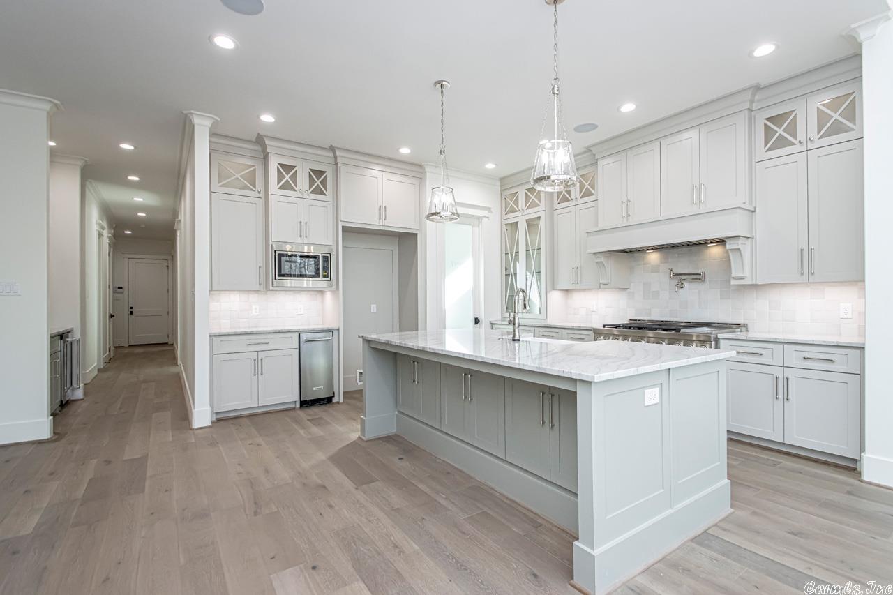 CHENAL VALLEY HALLEN COURT - Residential