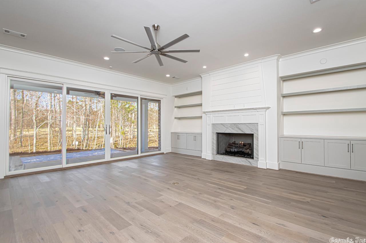 CHENAL VALLEY HALLEN COURT - Residential