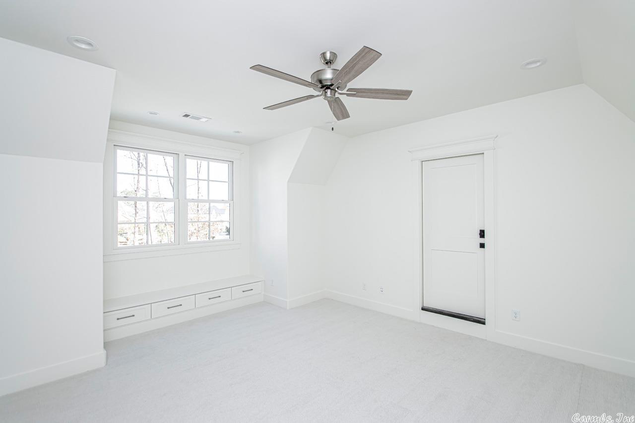 CHENAL VALLEY HALLEN COURT - Residential
