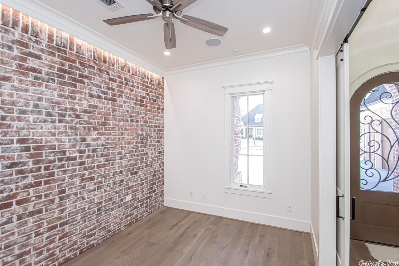 CHENAL VALLEY HALLEN COURT - Residential