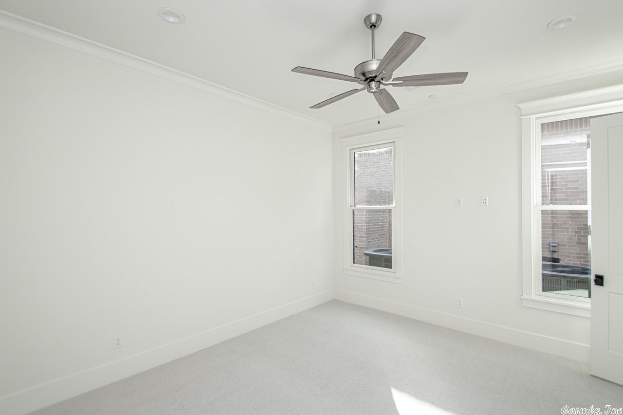 CHENAL VALLEY HALLEN COURT - Residential