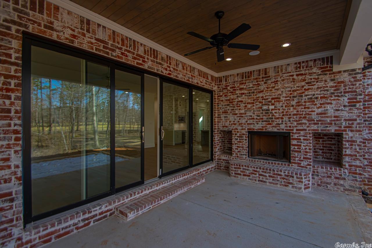 CHENAL VALLEY HALLEN COURT - Residential