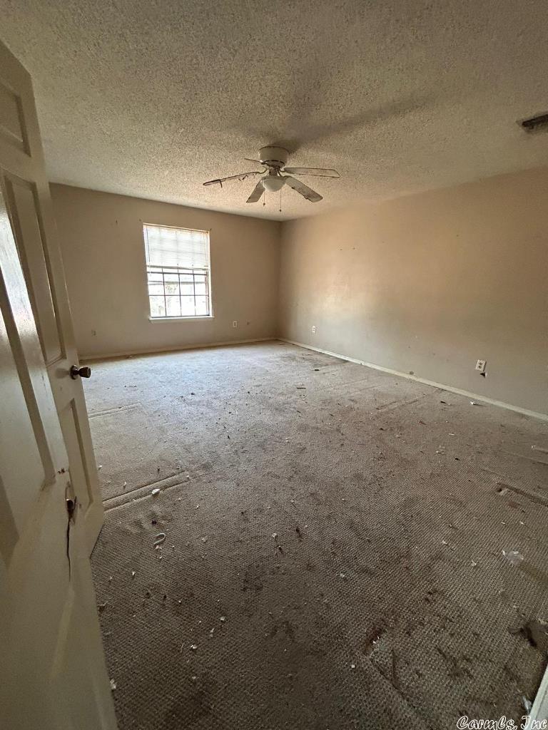 EAST MEADOW - Residential