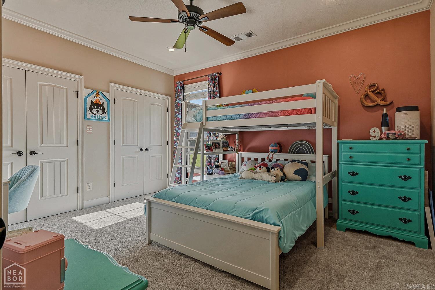 JAMESTOWN MANOR - Residential