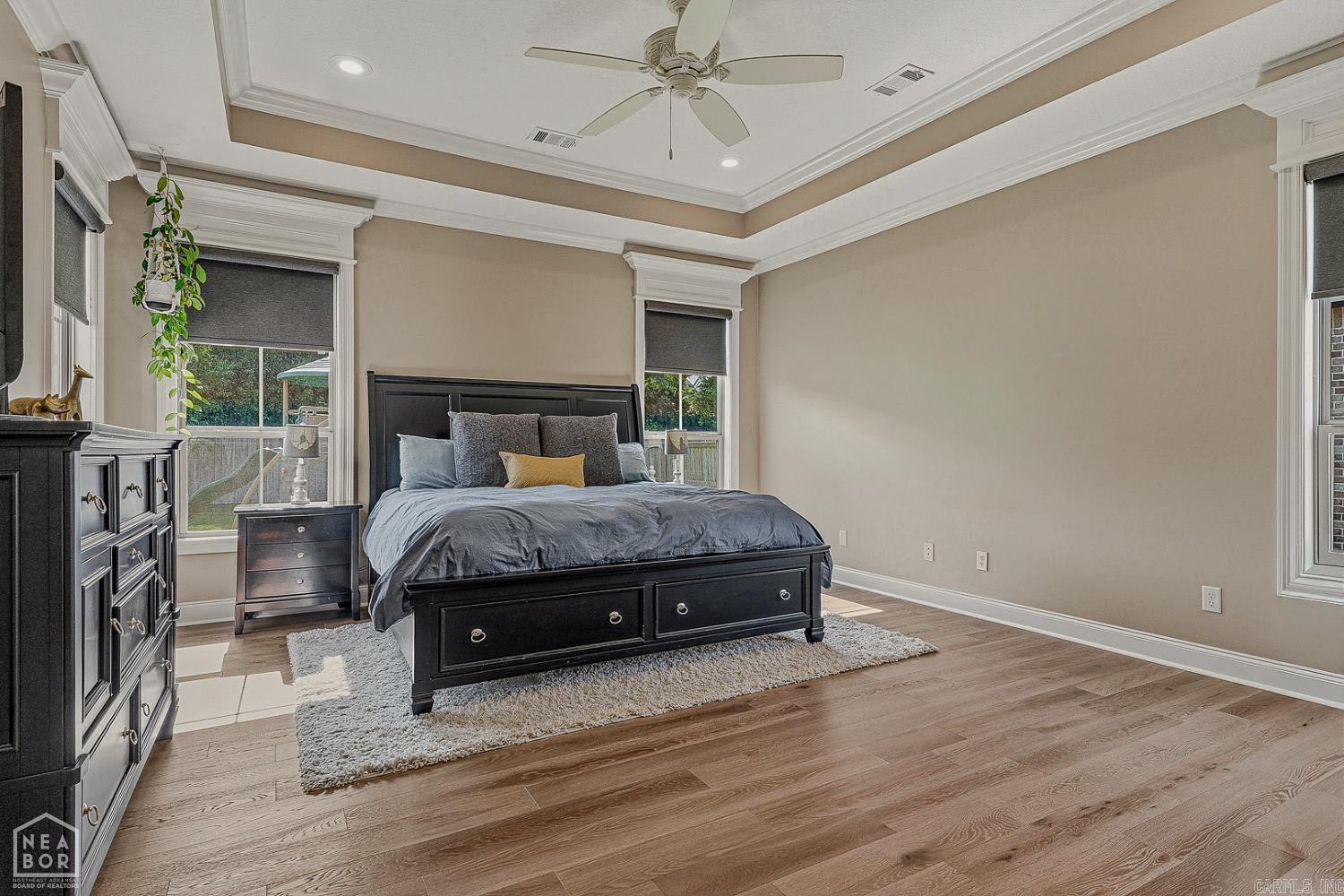 JAMESTOWN MANOR - Residential