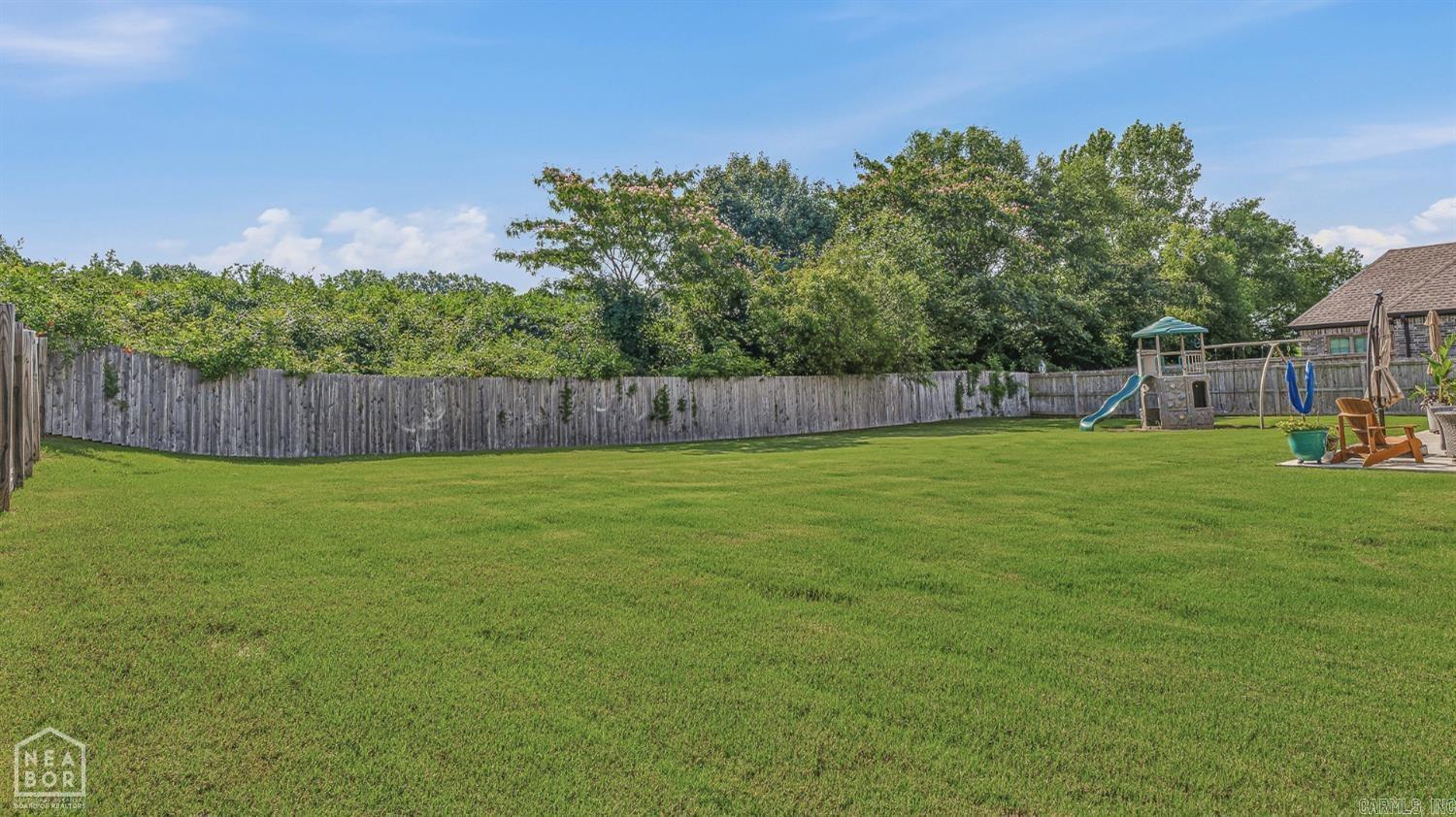 JAMESTOWN MANOR - Residential