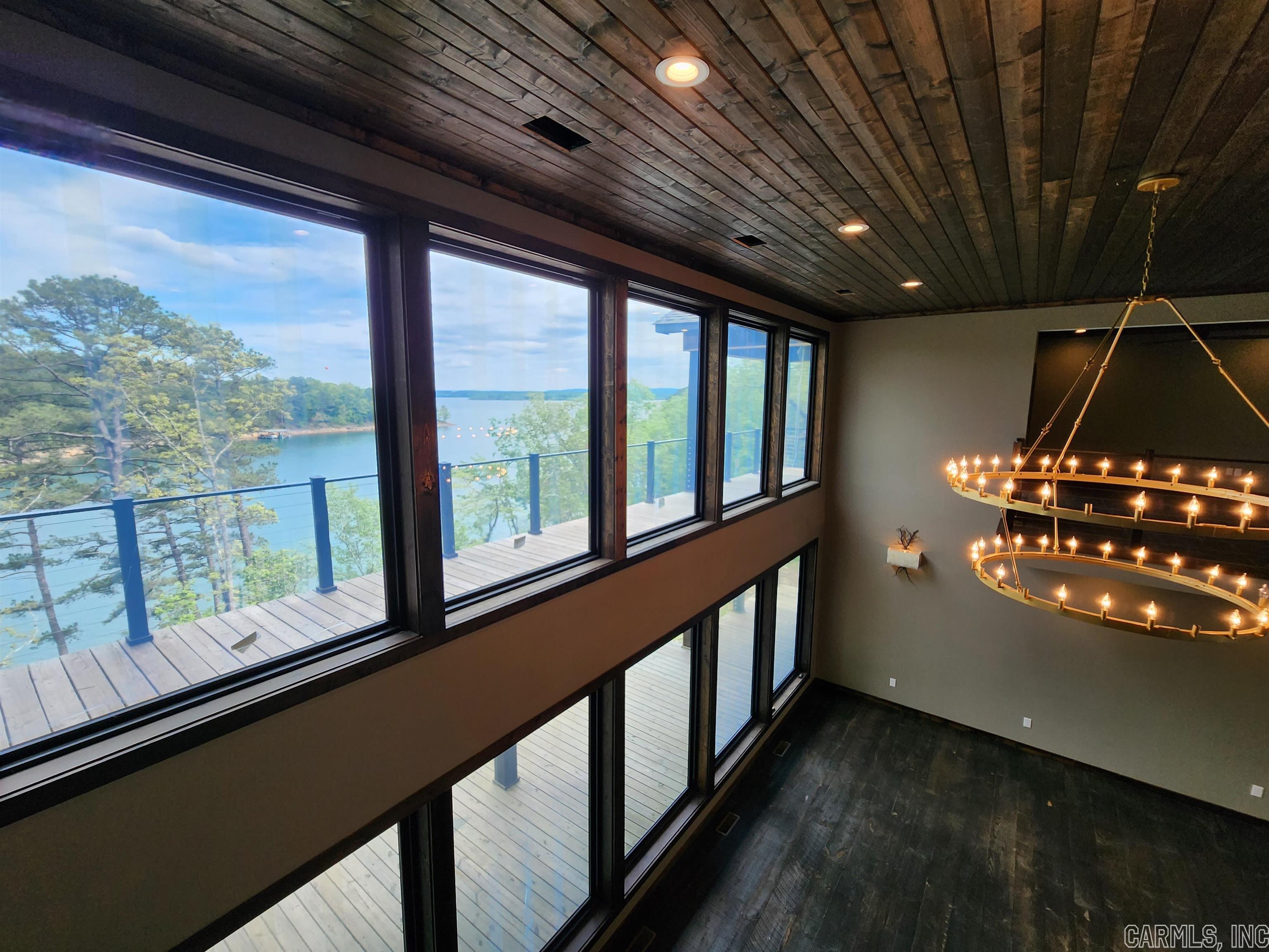 Tannenbaum-Lake - Residential