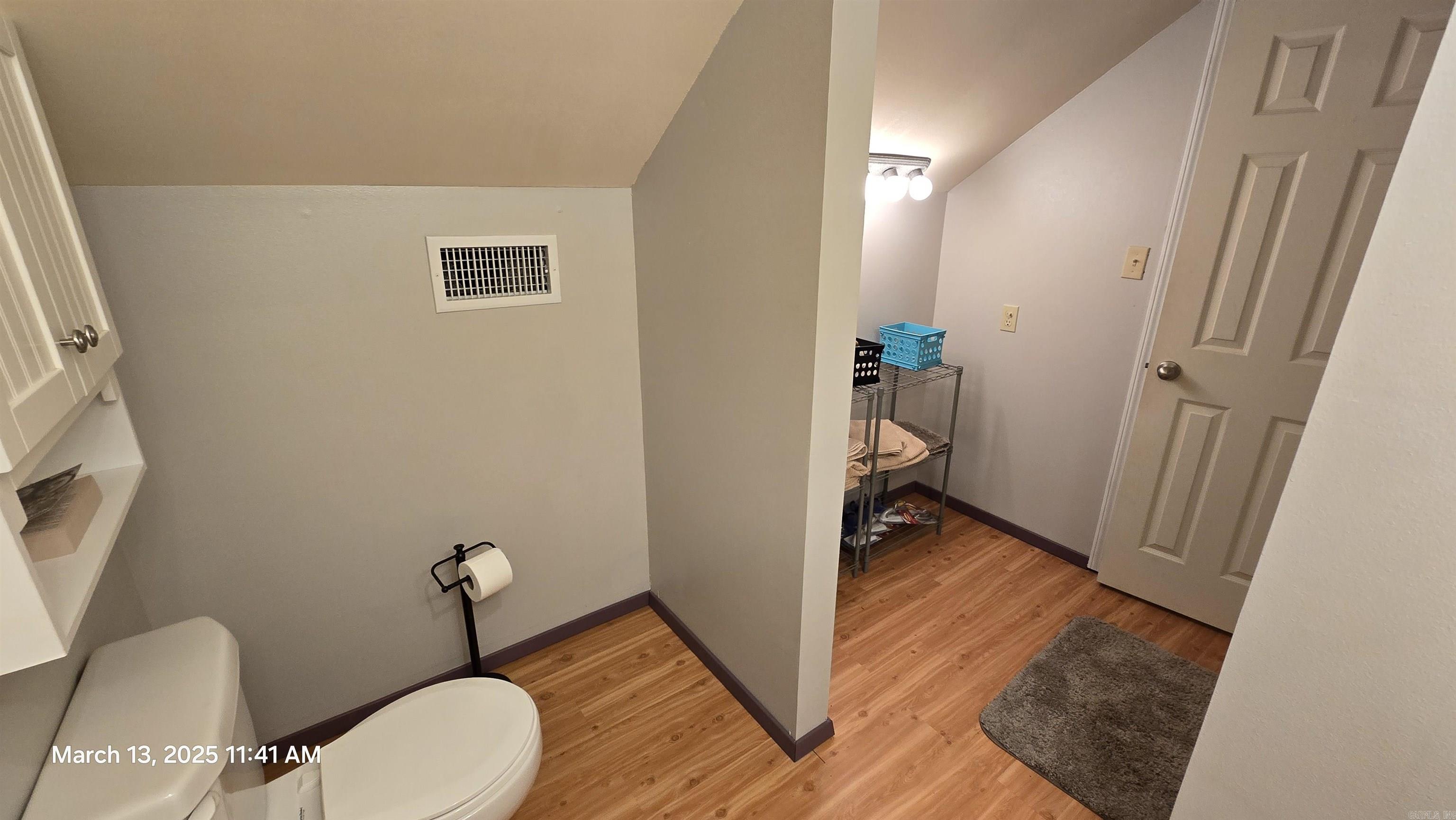 Lewis Lakeside Acres - Residential