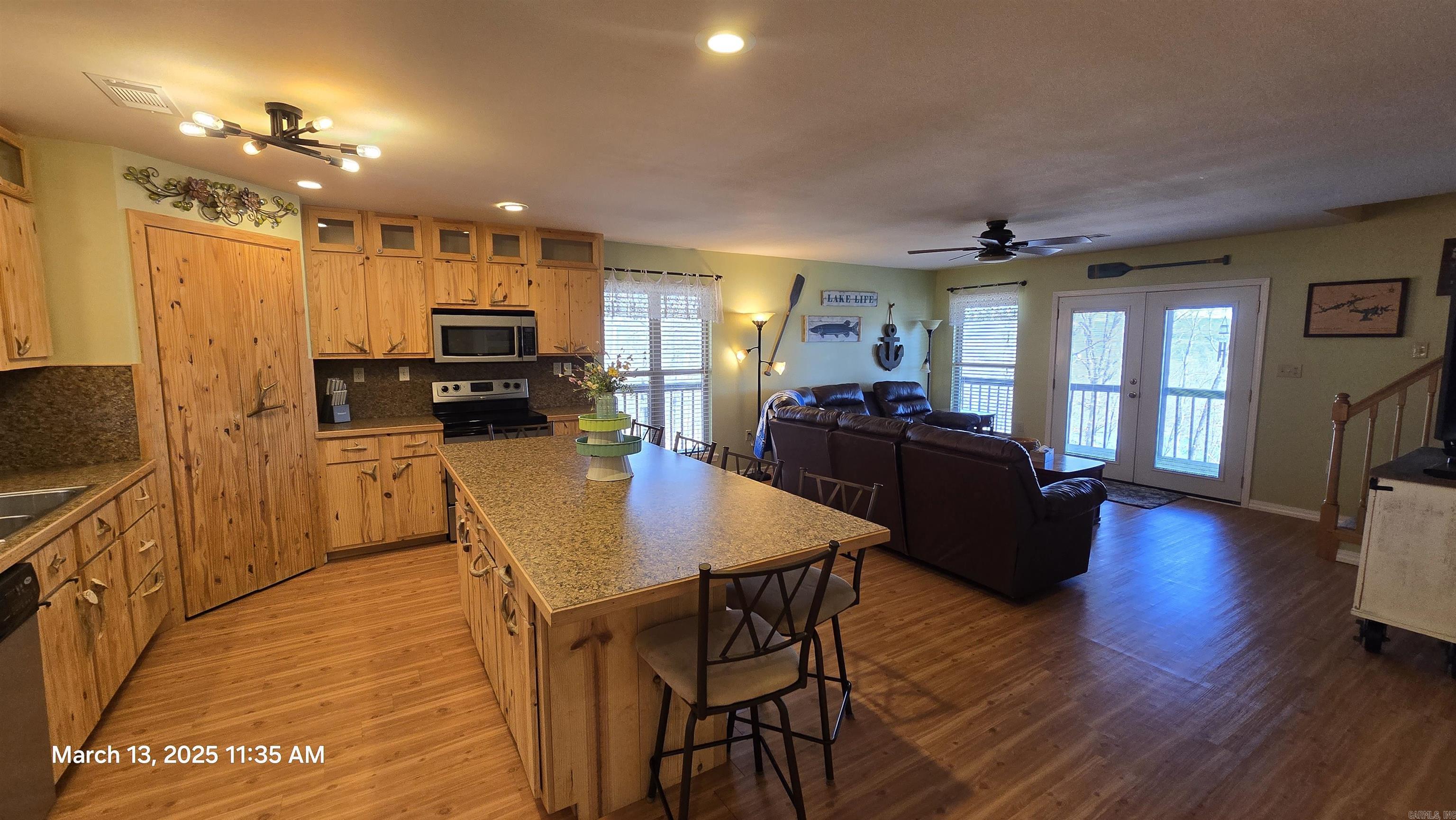 Lewis Lakeside Acres - Residential