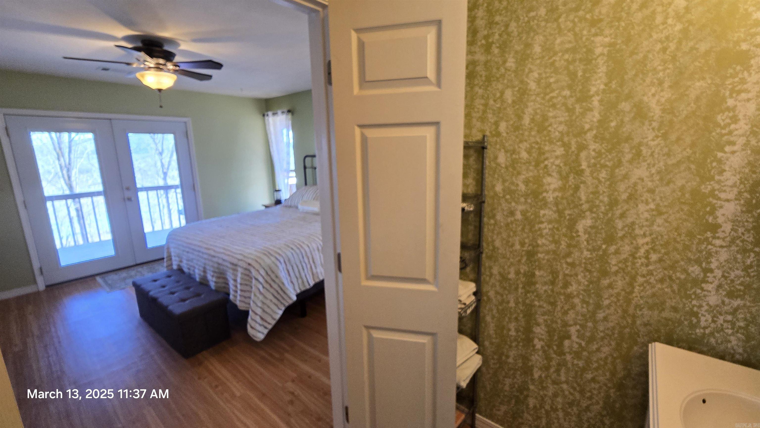 Lewis Lakeside Acres - Residential