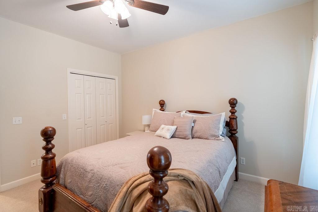 RIDGEFIELD - Residential