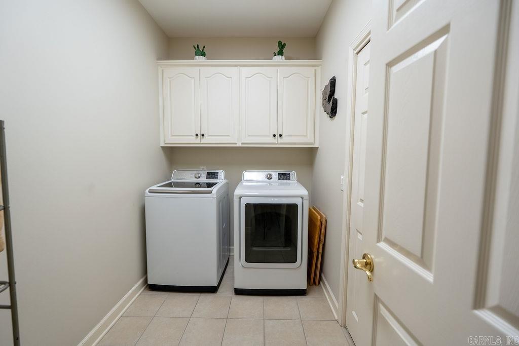 RIDGEFIELD - Residential