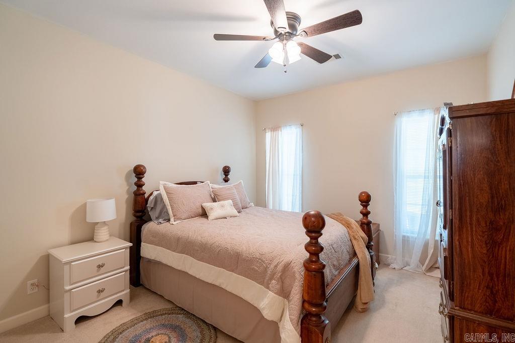 RIDGEFIELD - Residential