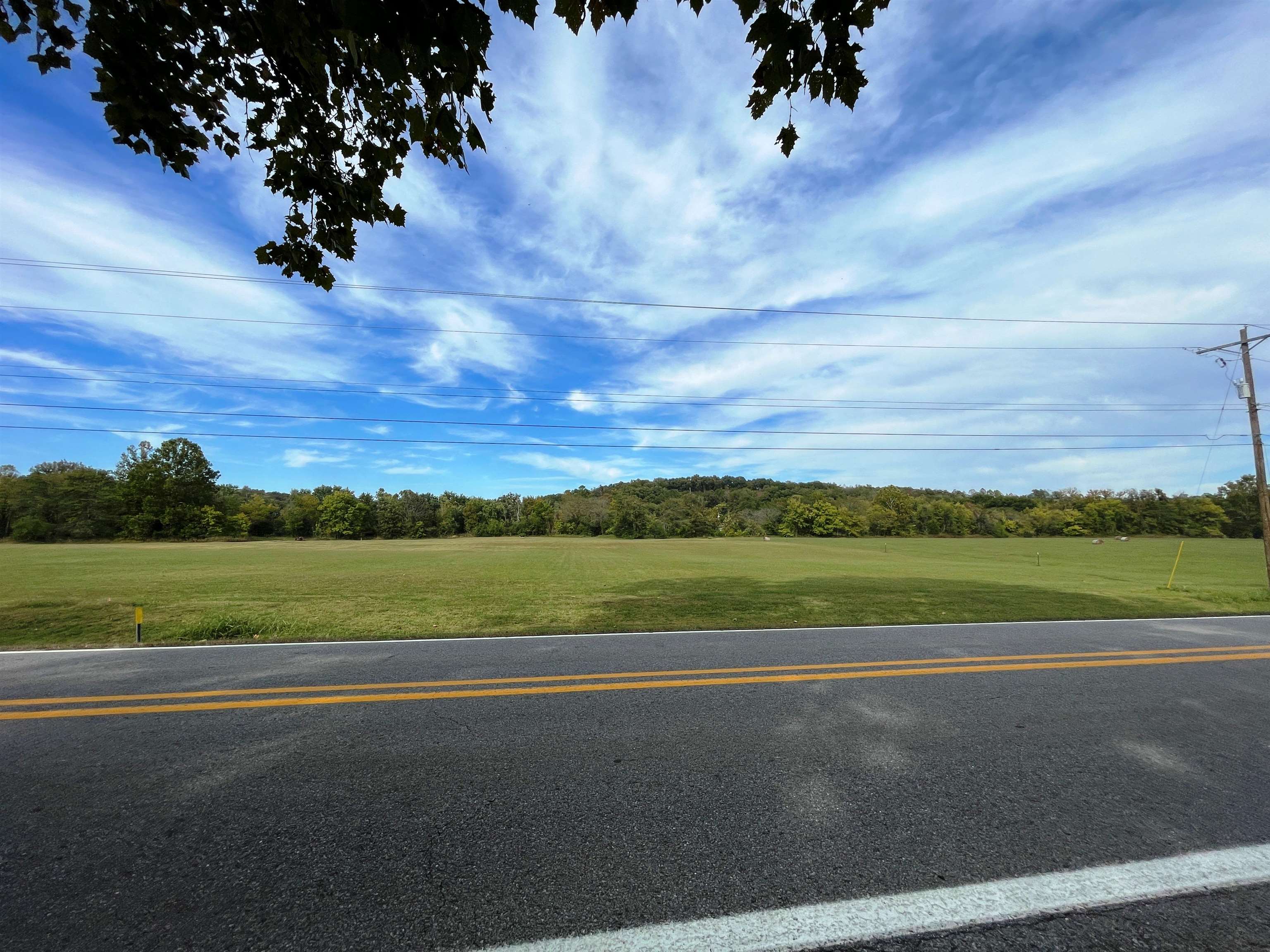 BUFORD BEACH - Land