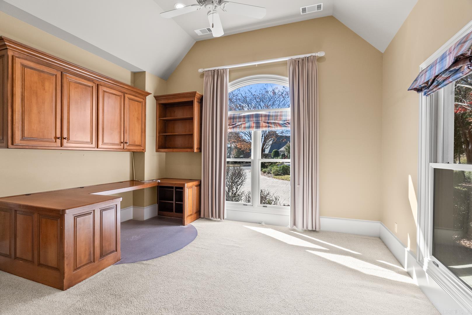 CHENAL VALLEY THE OAKS - Residential