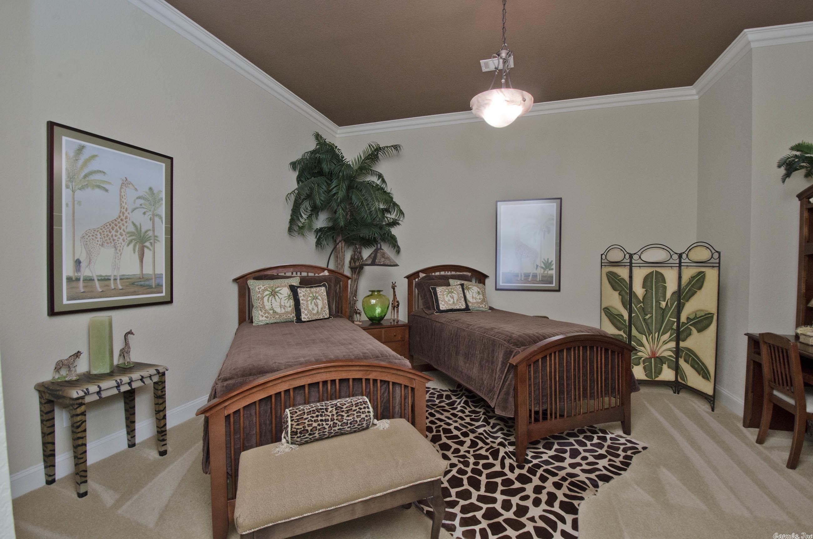 BAREFOOT BAY - Residential