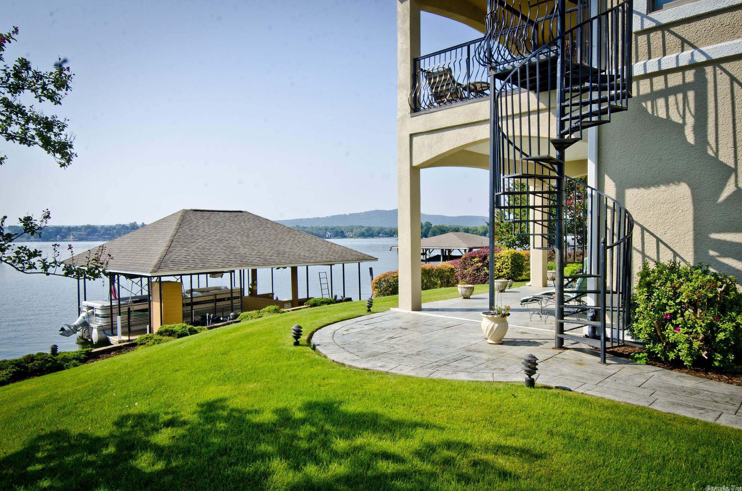 BAREFOOT BAY - Residential