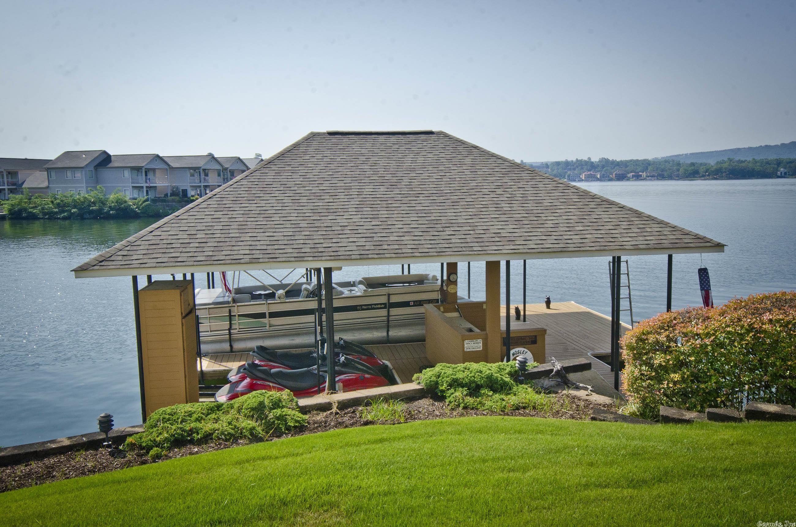 BAREFOOT BAY - Residential