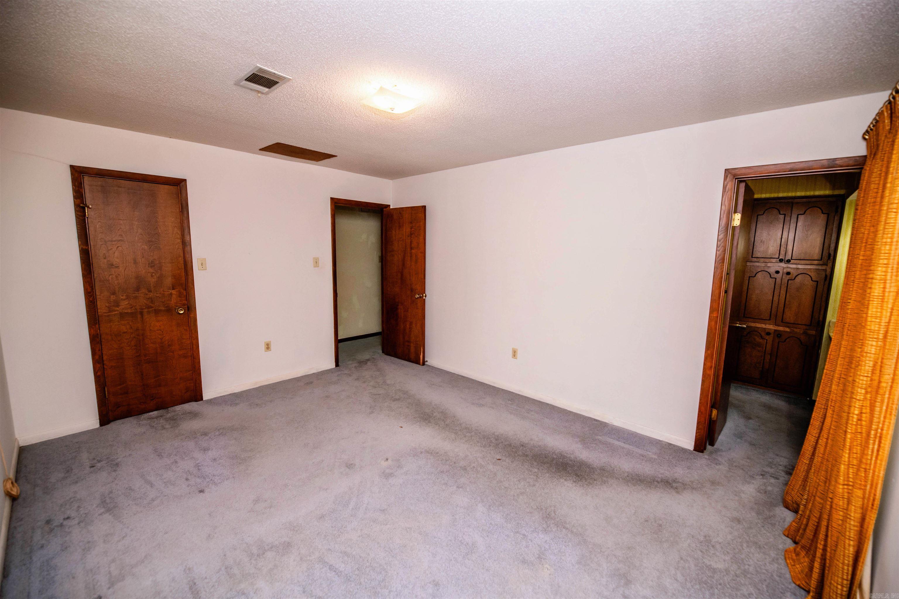 SMOKING OAKS ADD - Residential