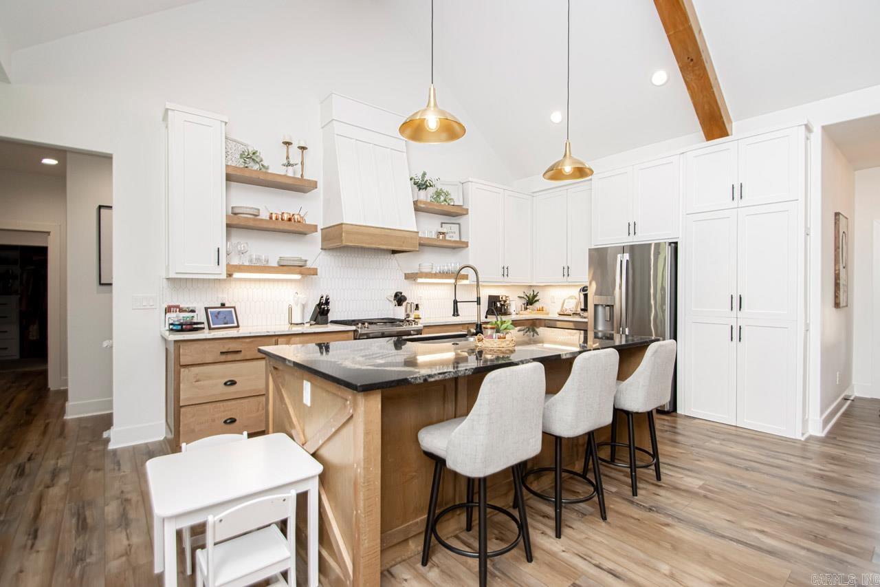 CREEKSIDE - Residential