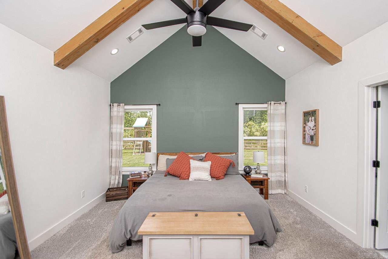 CREEKSIDE - Residential