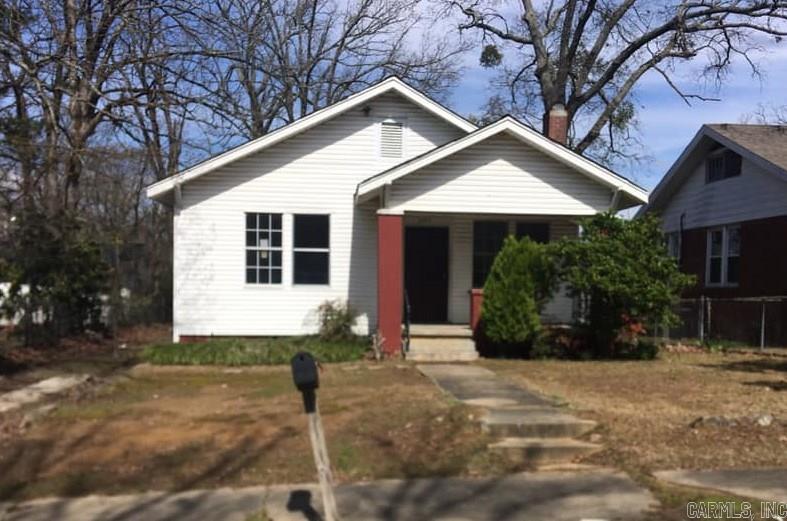 Remodeled home just waiting for your family!  call 501-663-3419 for more information
