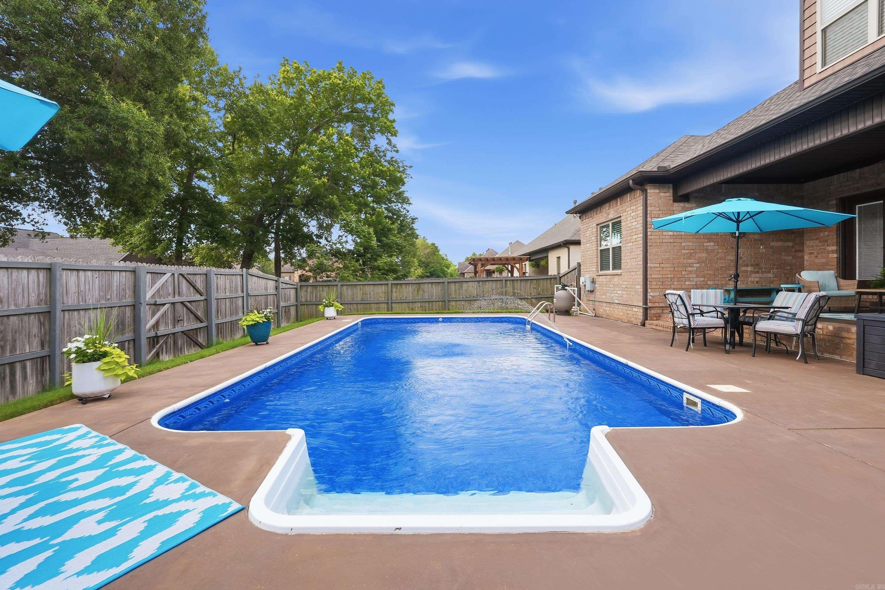 CHAPEL CREEK - Residential