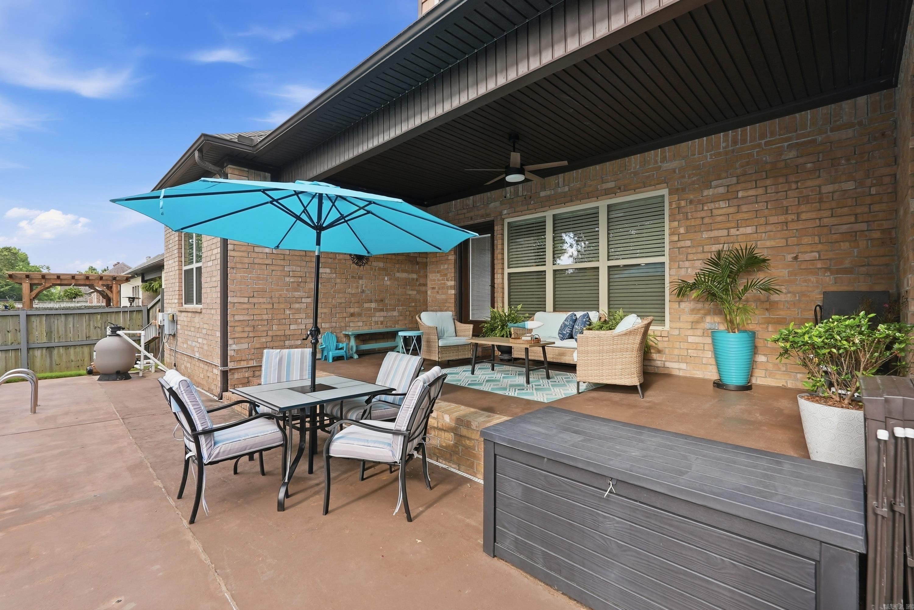 CHAPEL CREEK - Residential