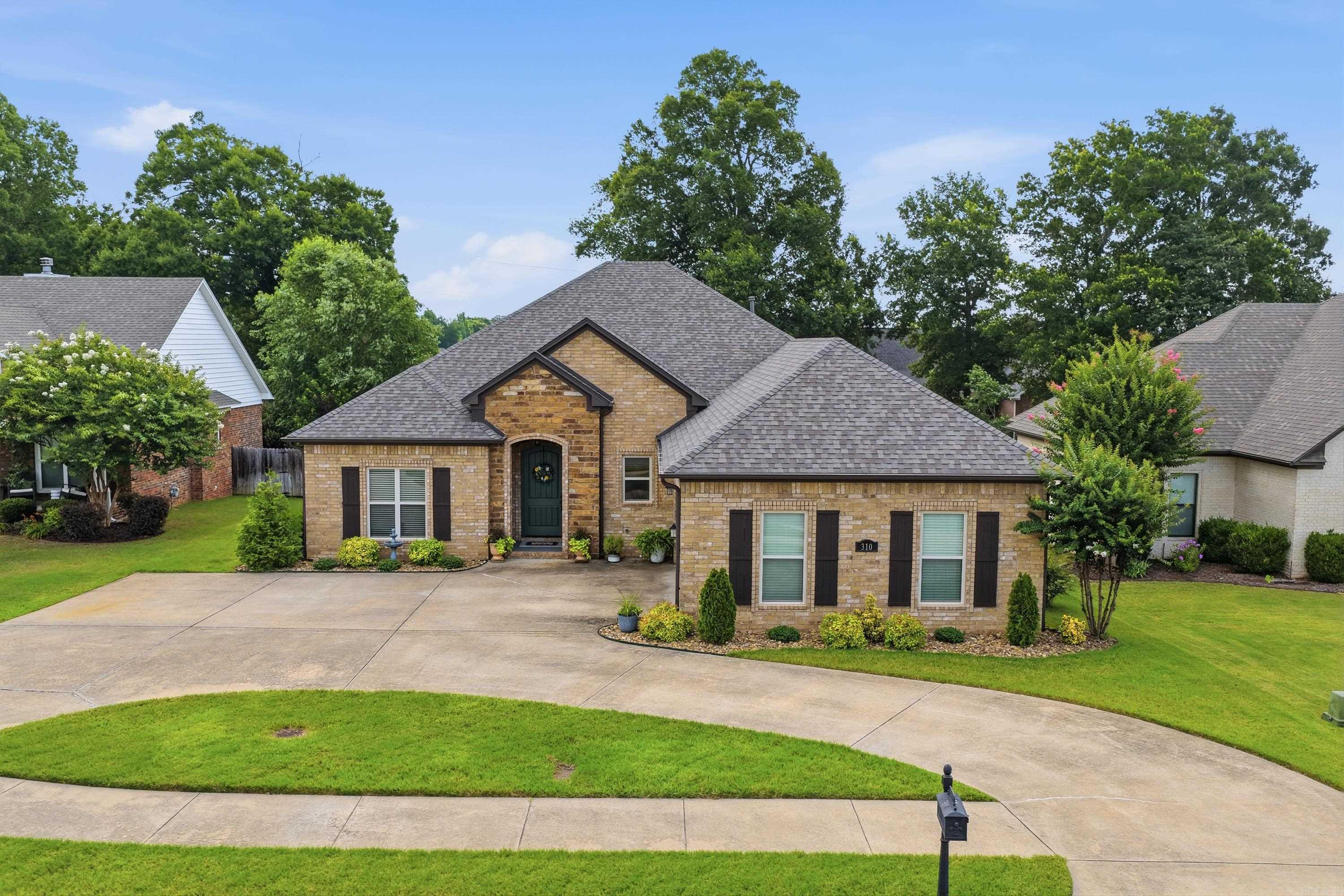 CHAPEL CREEK - Residential