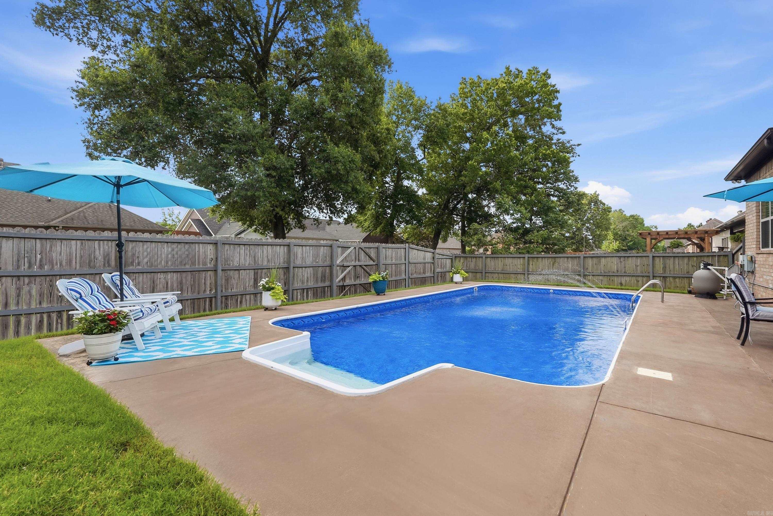 CHAPEL CREEK - Residential