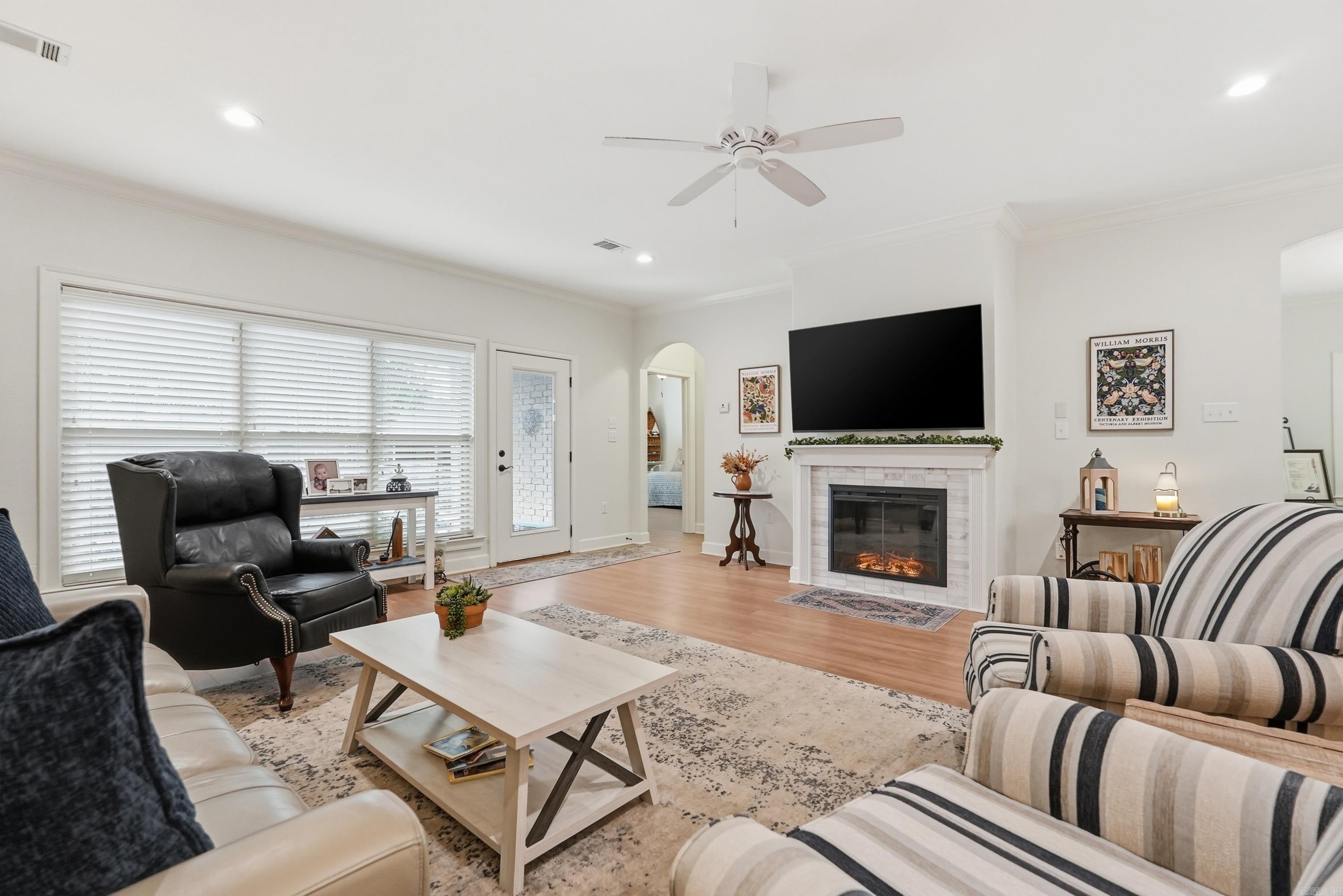 CHAPEL CREEK - Residential