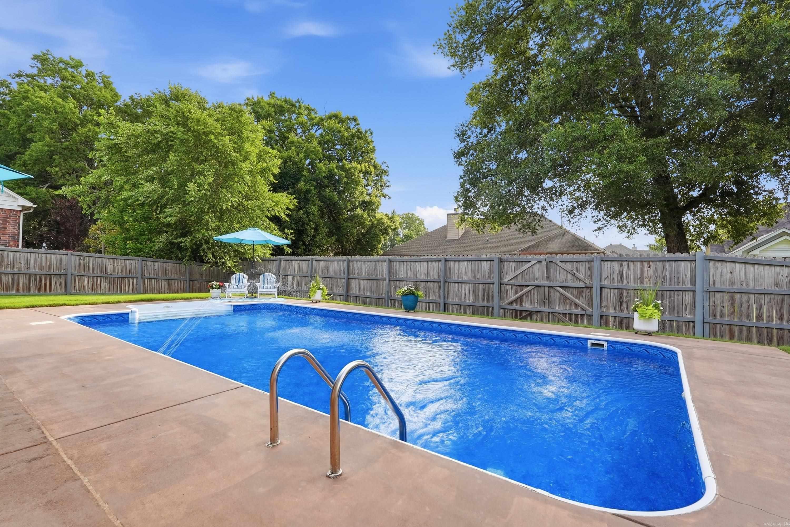 CHAPEL CREEK - Residential