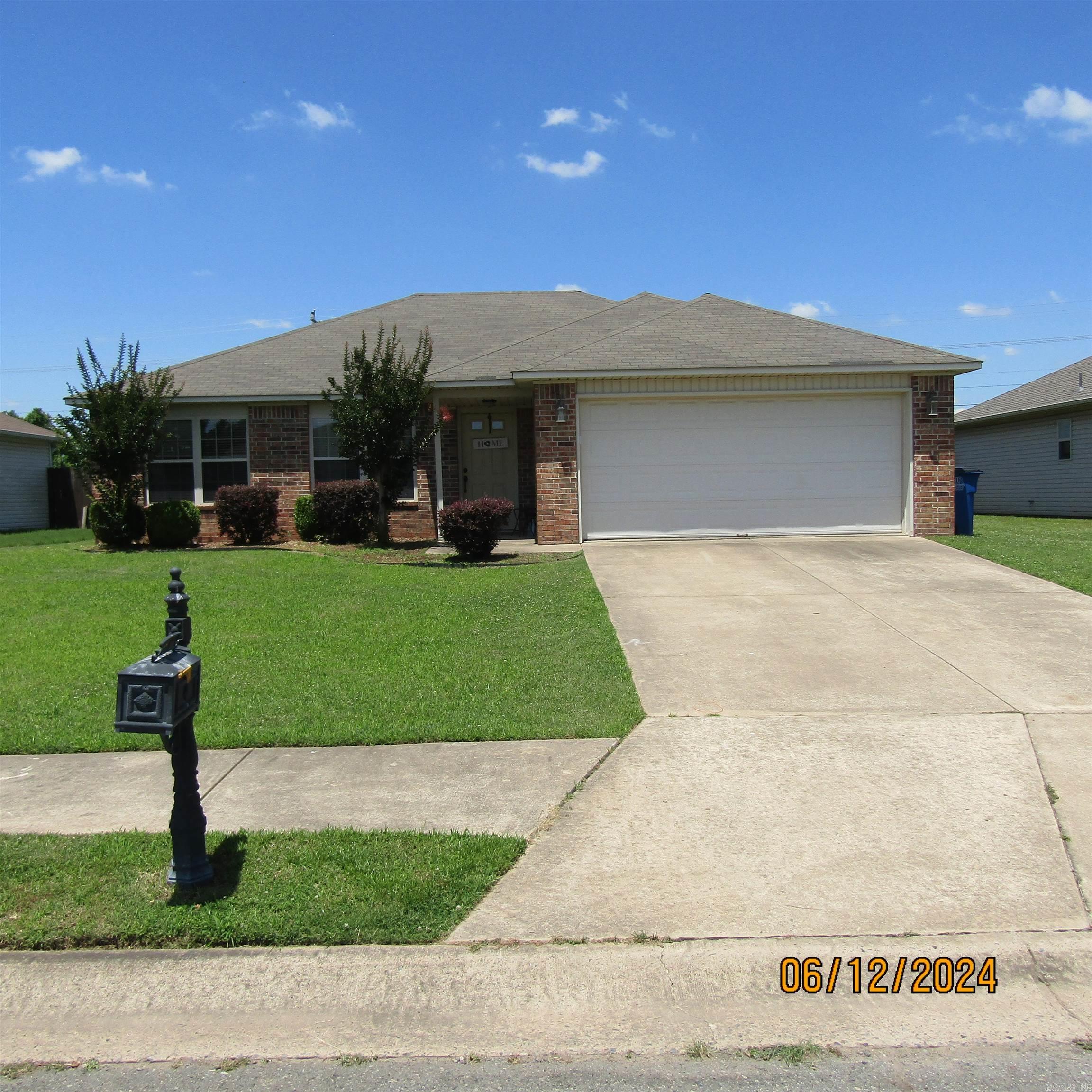 Amazing Opportunity to own in upscale neighborhood next door to Stone Links named Faulkner Crossing.  This is on Faulkner Lake Road.  Exclusive 3 Bedroom 2 bath 2 Car garage with wood privacy fence.  Clean**** Clean ***Clean very well kept and move in ready.  ***Dream come true home.***  Nice subdivision country living in the city convenient to fishing, lakes, boating, airport, and 15 minutes from down town little rock