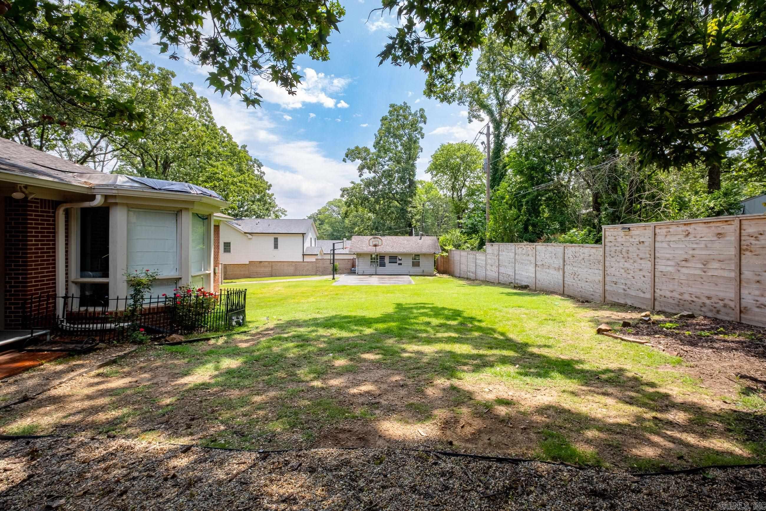 PALISADE ESTATE - Residential