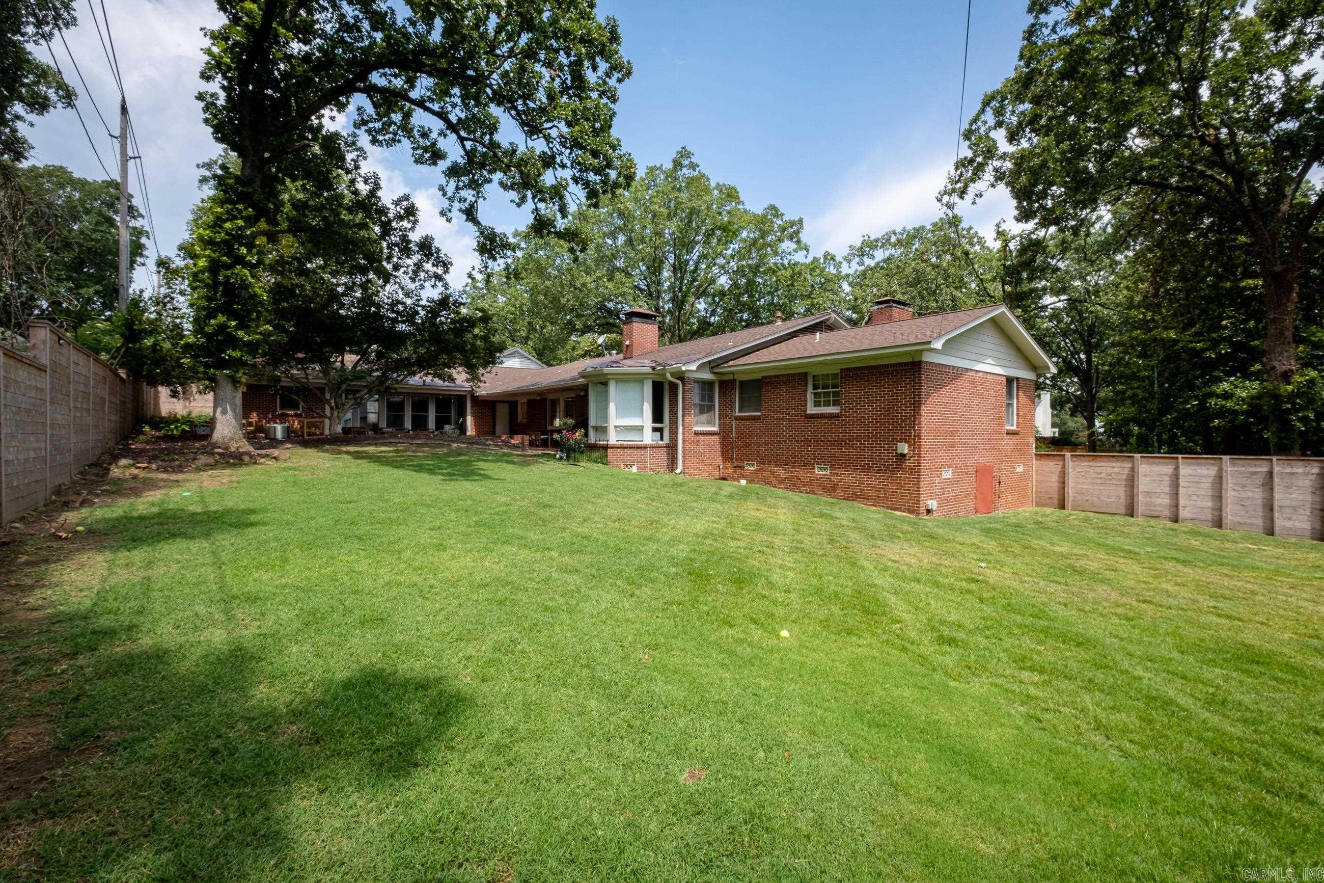 PALISADE ESTATE - Residential