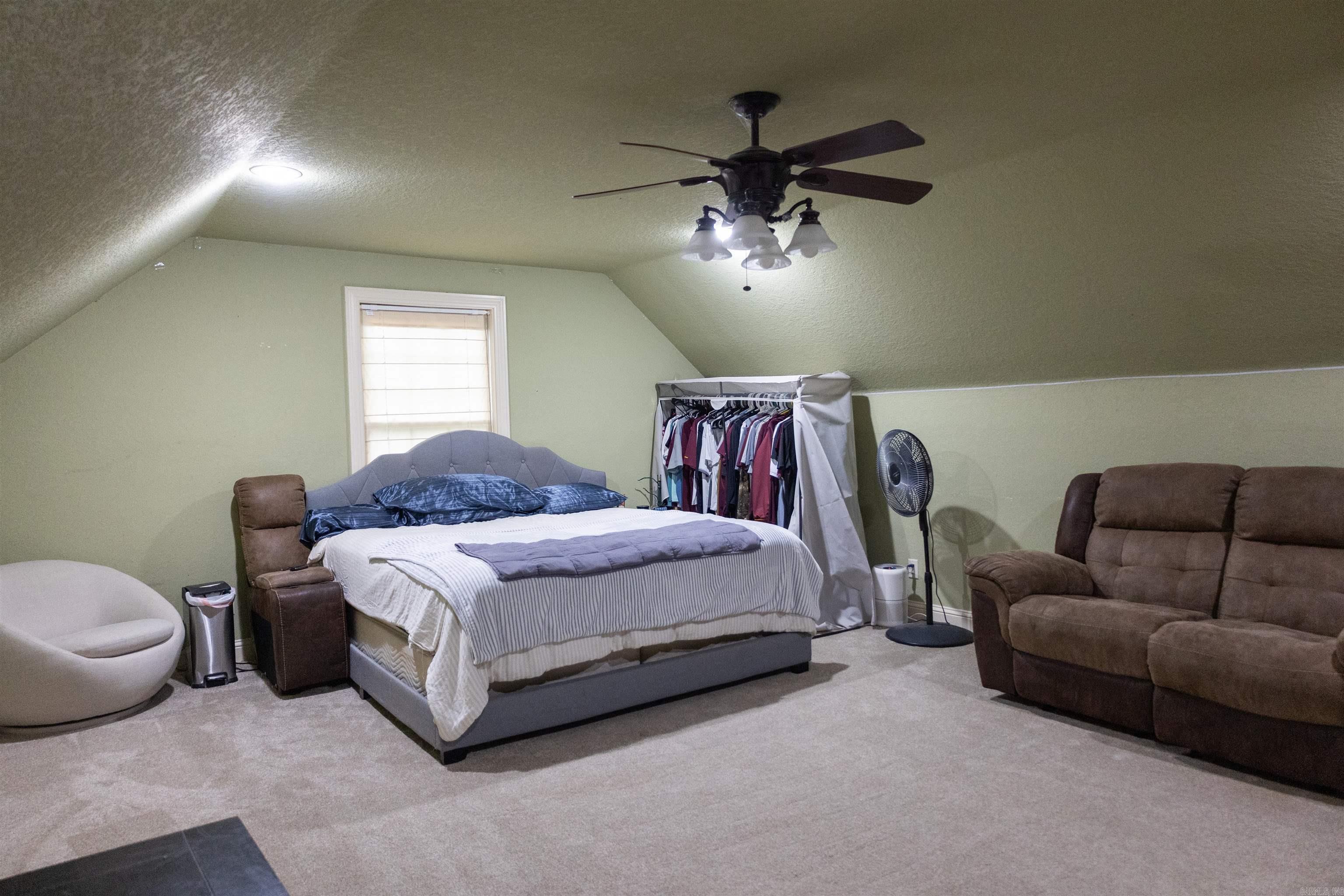 PARKWAY VILLAGE - Residential
