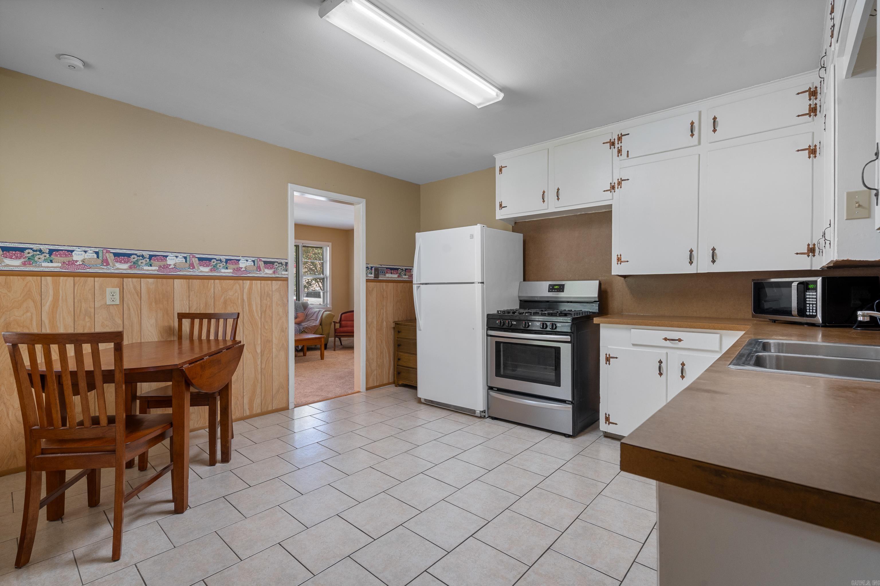 LEIPER HEIGHTS ADDITION - Residential