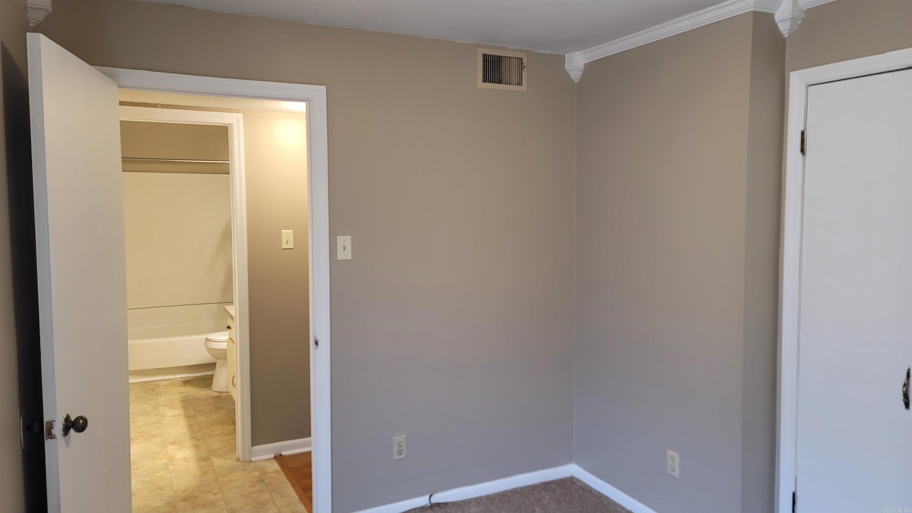 North Oaks Village - Residential Lease